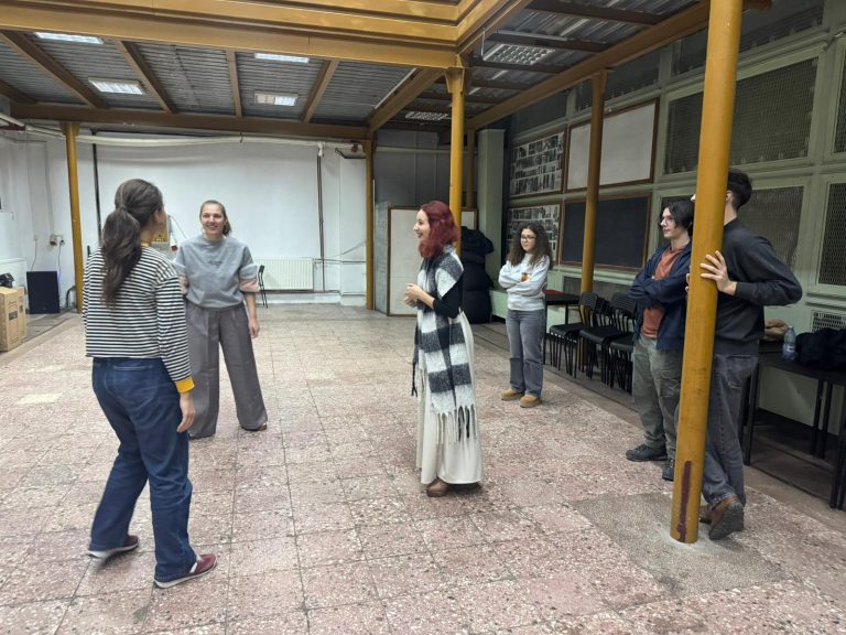 Pregătirea spectacolului de teatru forum a început!