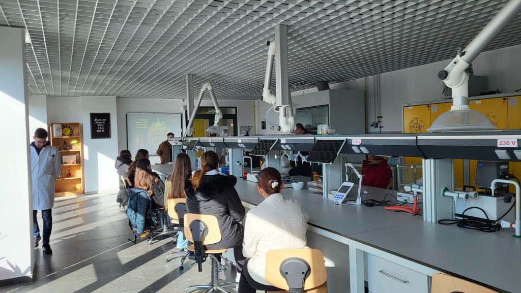 Elevii de la Liceul Tehnologic „Ion I.C. Brătianu” au vizitat campusul UPT